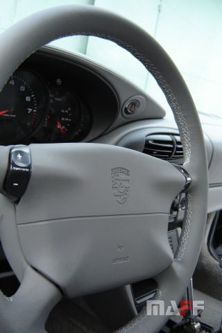 Obszycie kierownicy Porsche 911-996 - 2