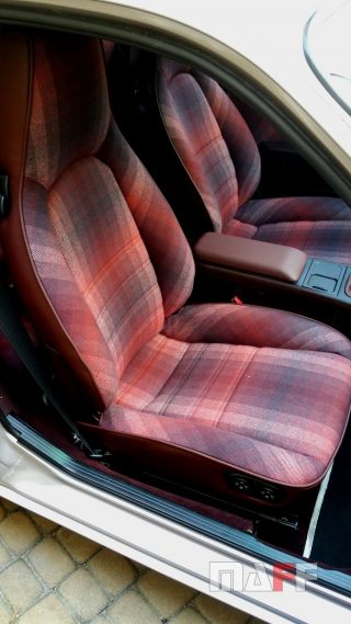 Tapicerka samochodowa Porsche 964 - 1