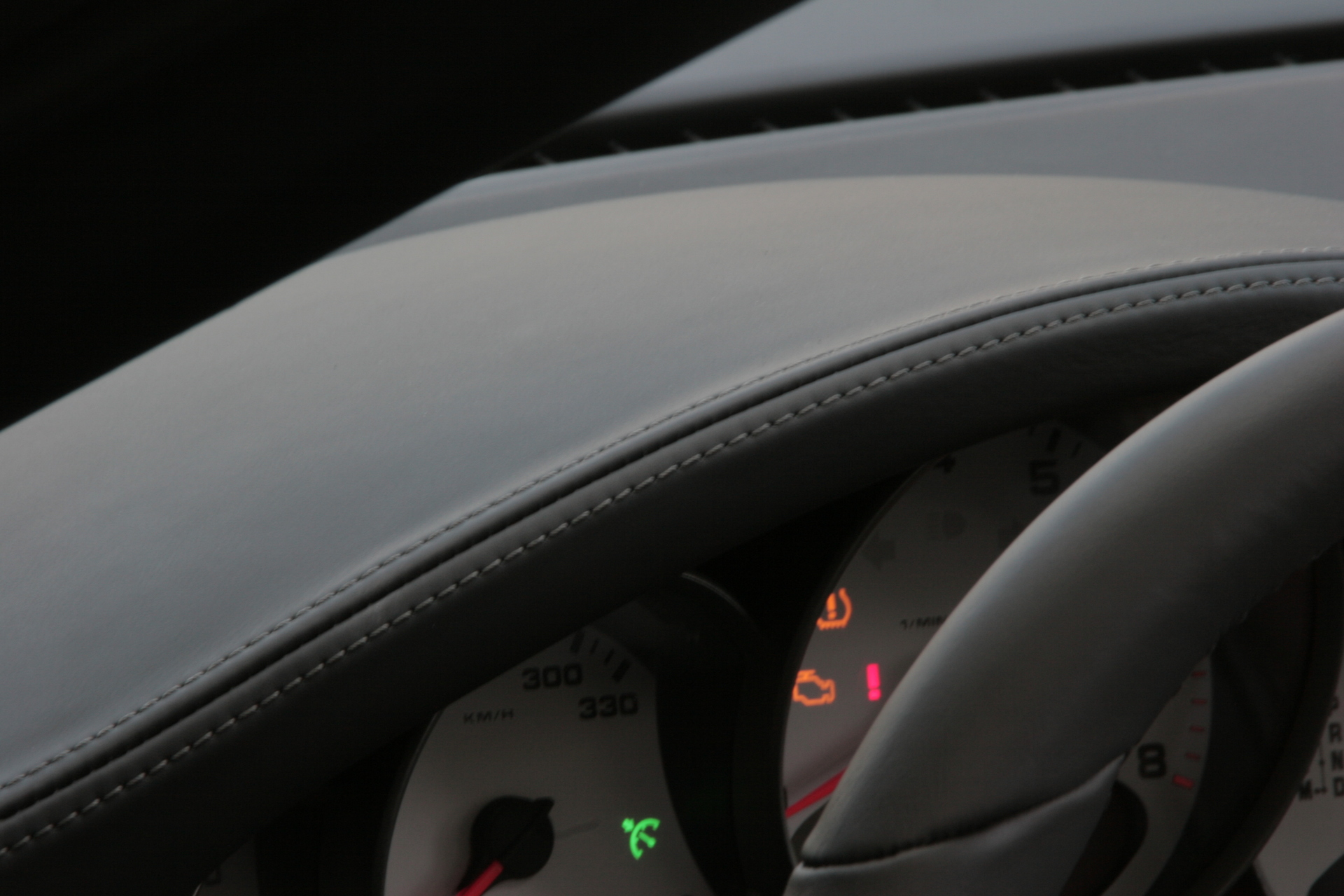 Obszycie kokpitu Porsche 997
