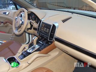 Obszycie kierownicy Porsche Cayenne - 1