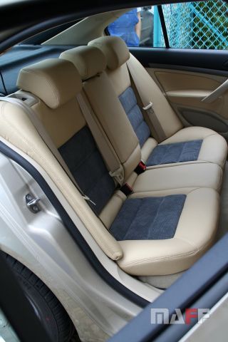 Tapicerka samochodowa Skoda Octavia-ii - 9