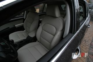 Tapicerka samochodowa Skoda Superb-ii - 17