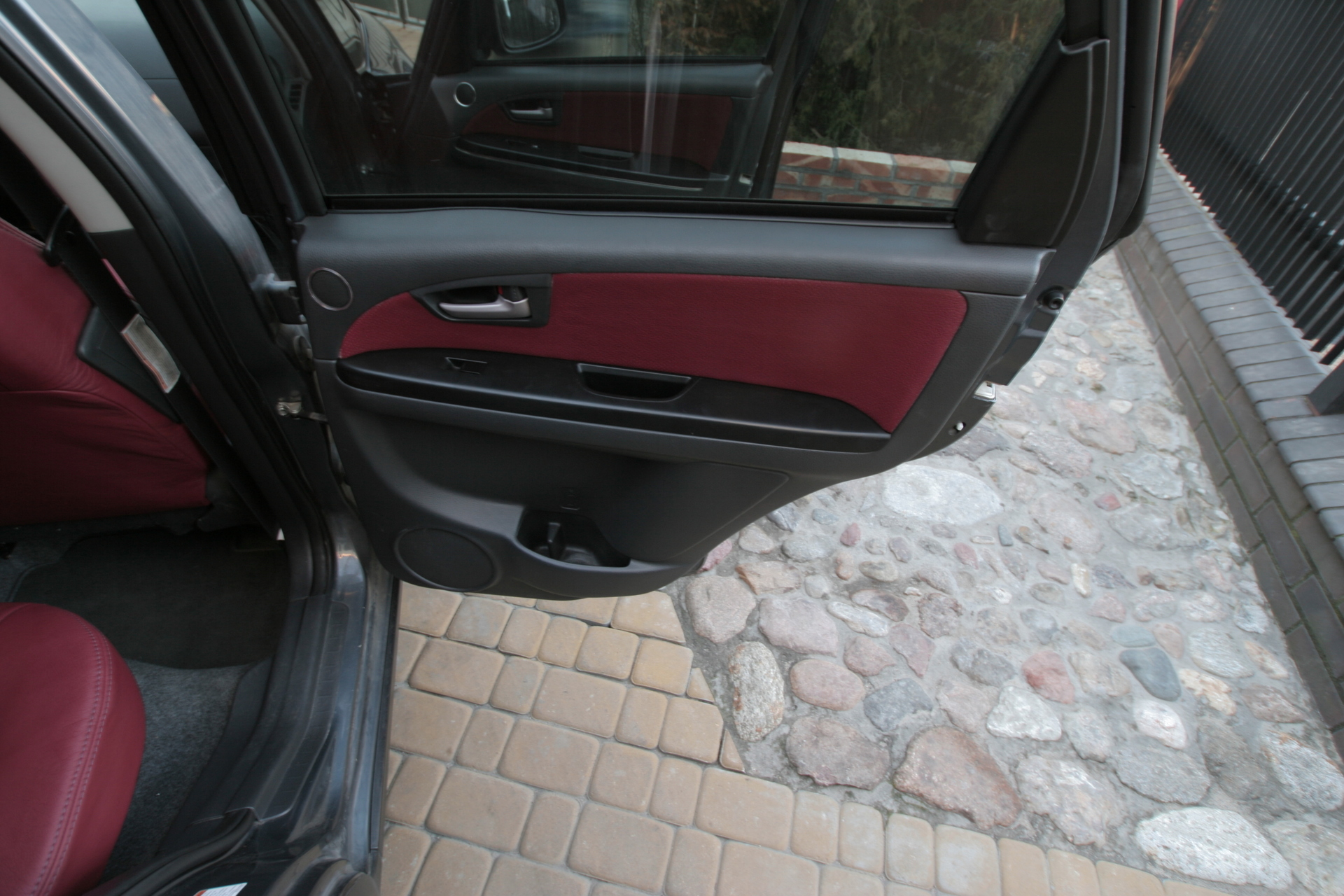 Panele drzwiowe Suzuki SX4