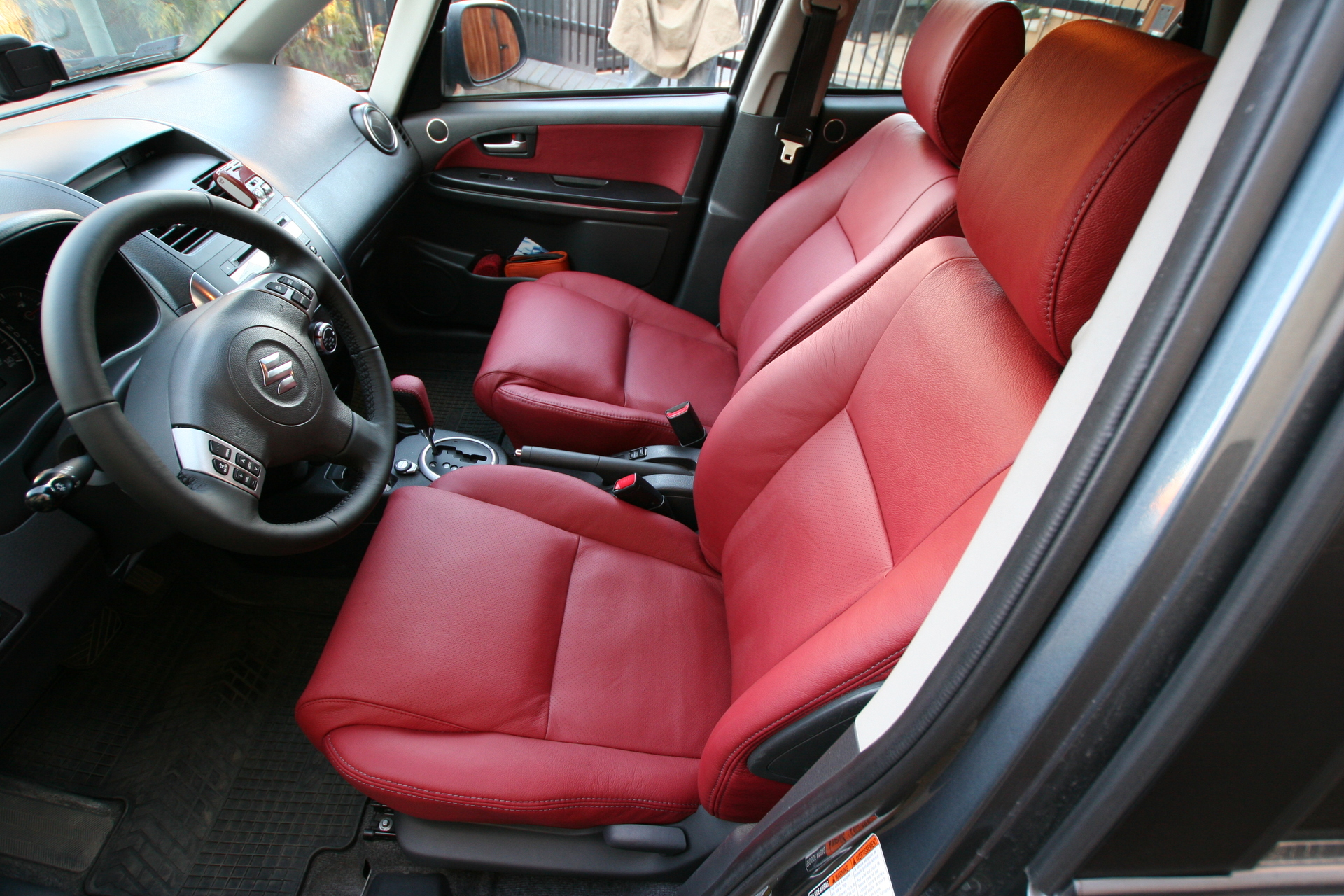 Tapicerka samochodowa Suzuki SX4