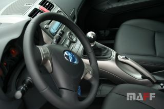 Obszycie kierownicy Toyota Auris - 1