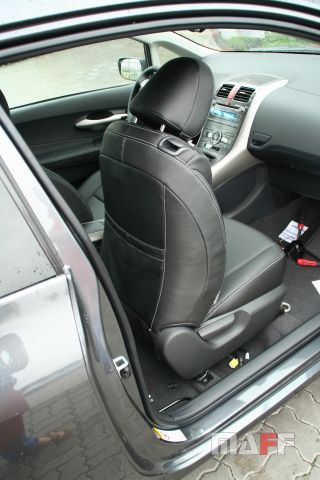 Tapicerka samochodowa Toyota Auris - 11