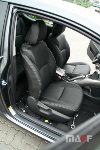 Tapicerka samochodowa Toyota Auris - 5