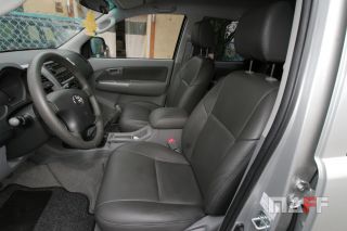 Tapicerka samochodowa Toyota Hilux - 4