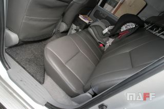 Tapicerka samochodowa Toyota Hilux - 10