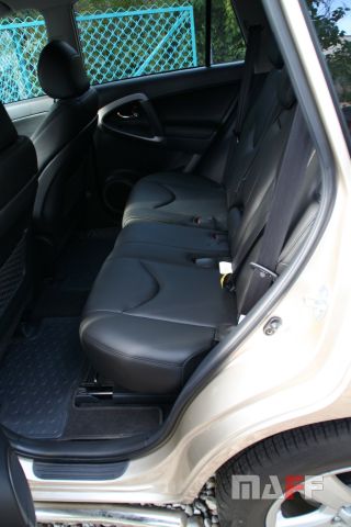 Tapicerka samochodowa Toyota Rav-4 - 20