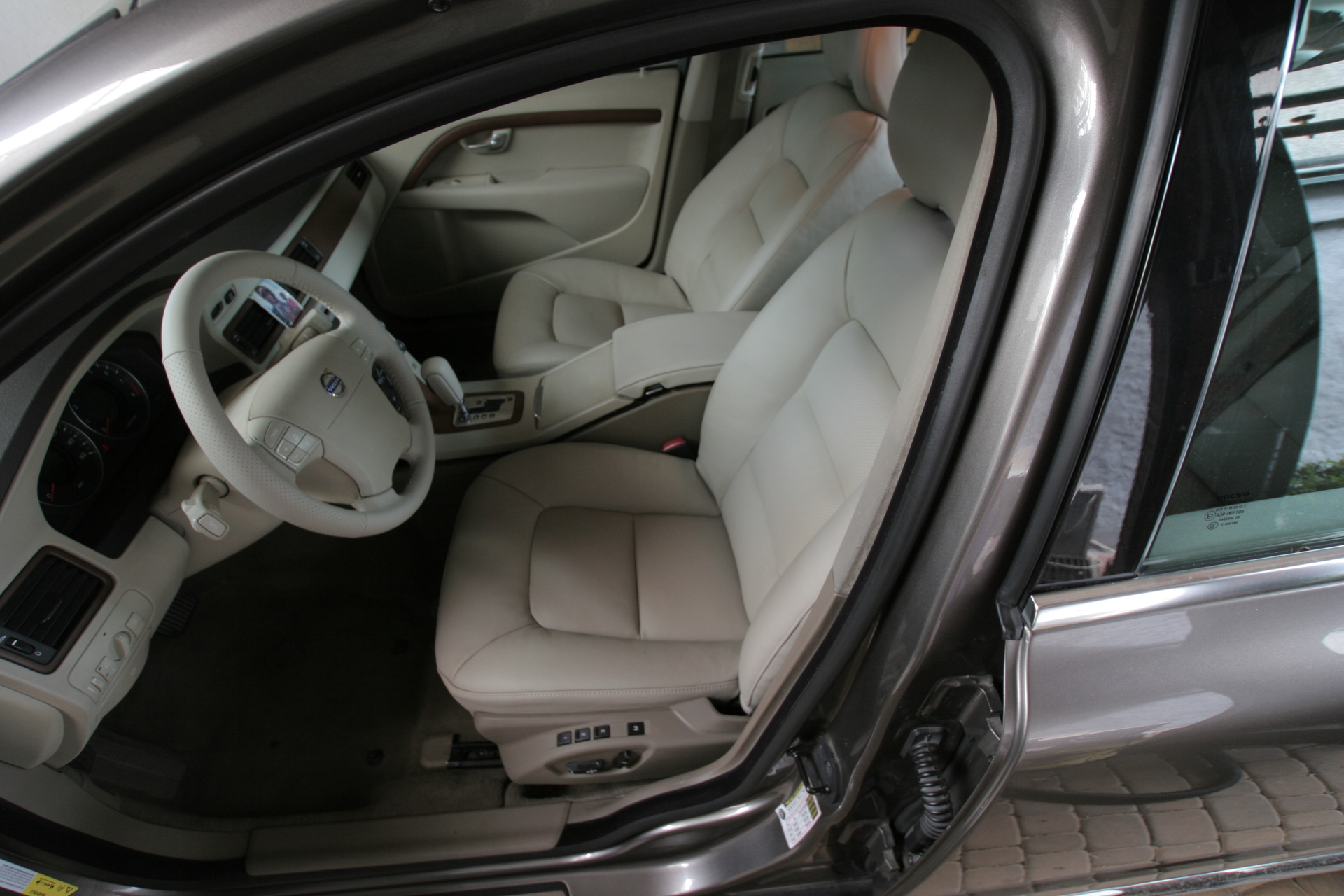 Obszycie kierownicy Volvo S60